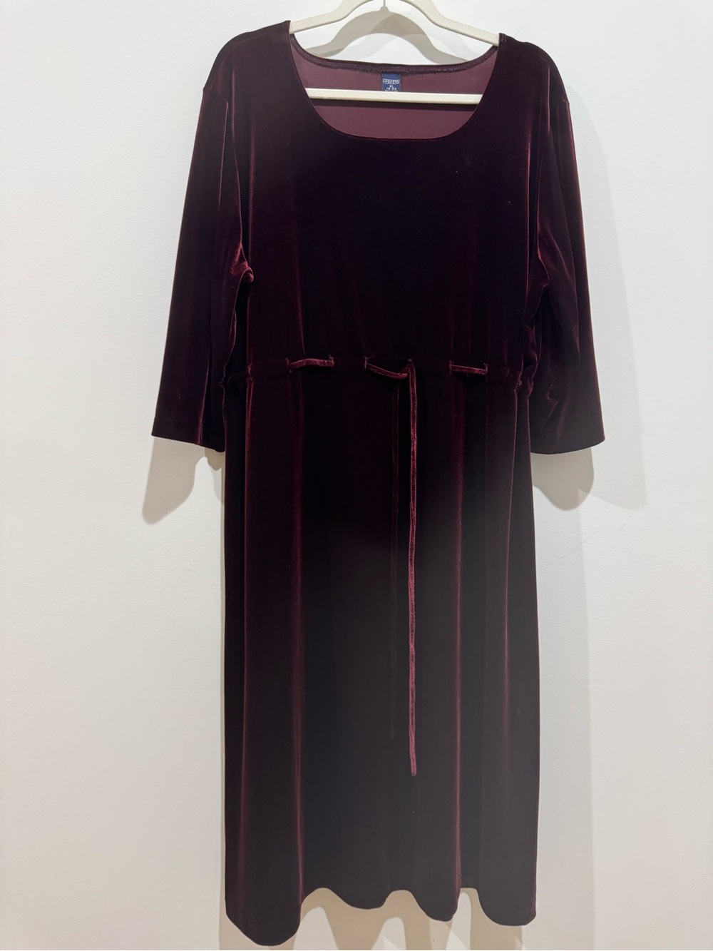 Lands' End Velvet XL Burgundy velvet stretch midi dress VTG 90’MADE IN USA